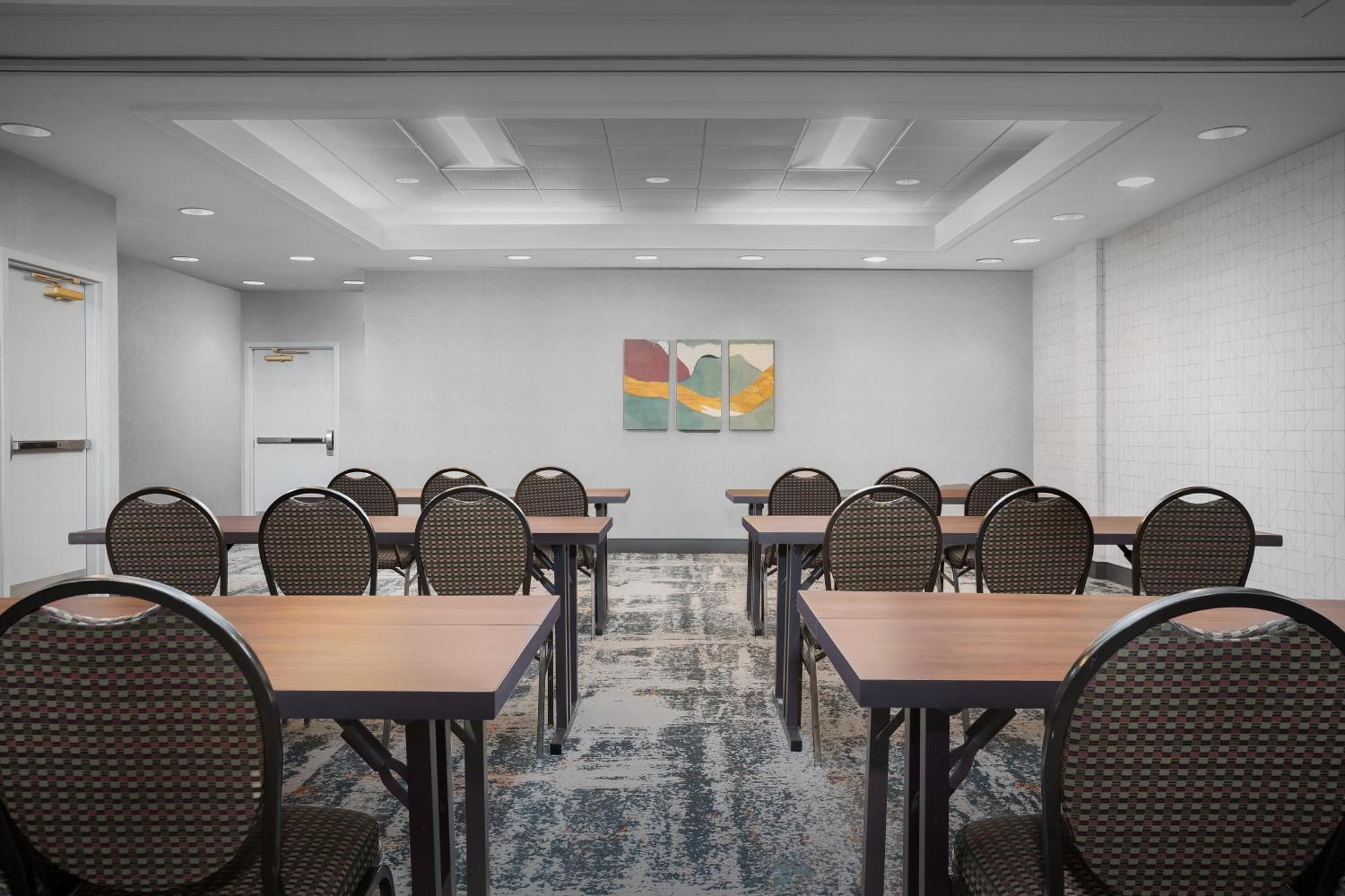 Homewood Suites By Hilton Cleveland-Solon Екстериор снимка