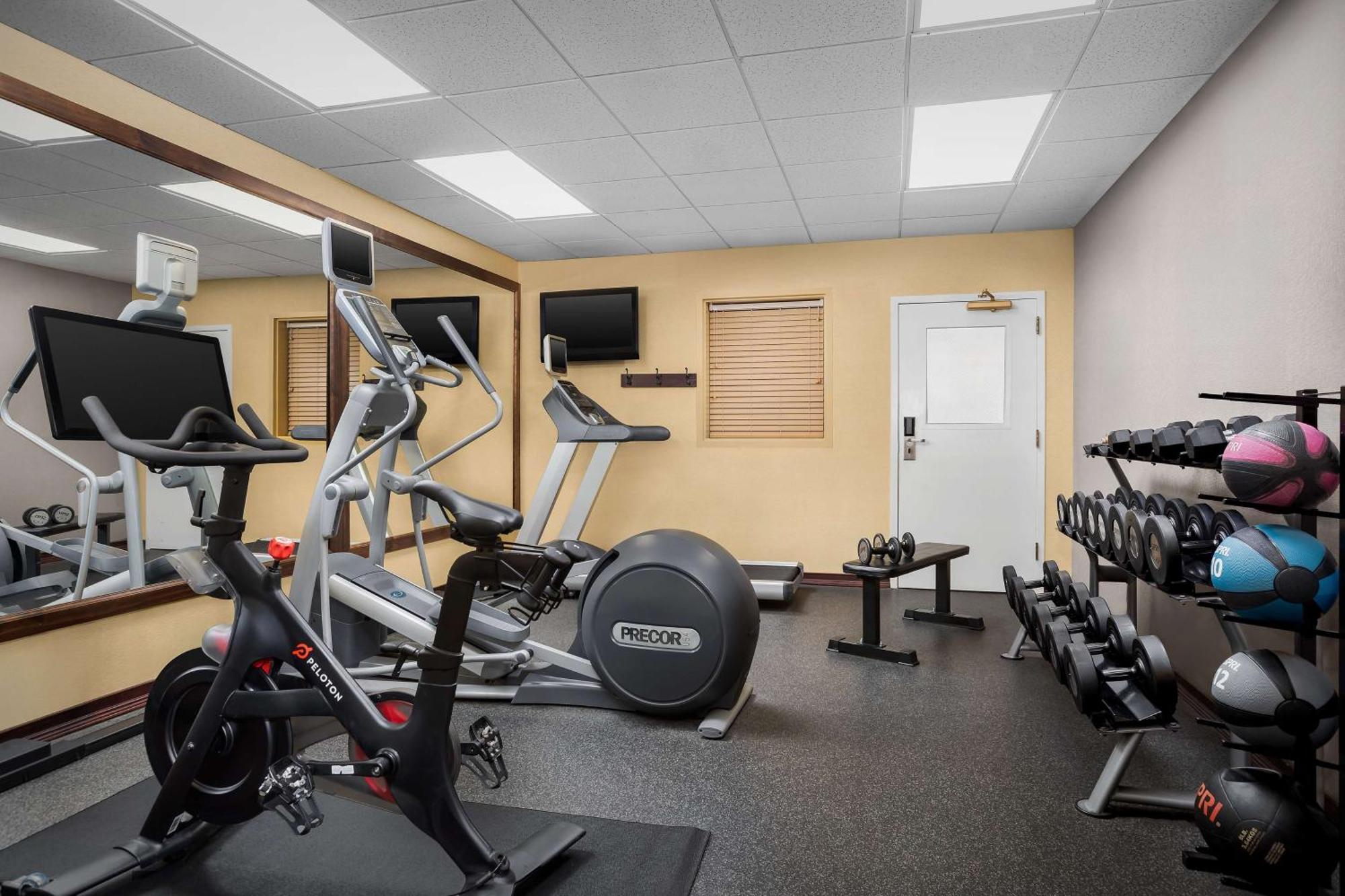 Homewood Suites By Hilton Cleveland-Solon Екстериор снимка